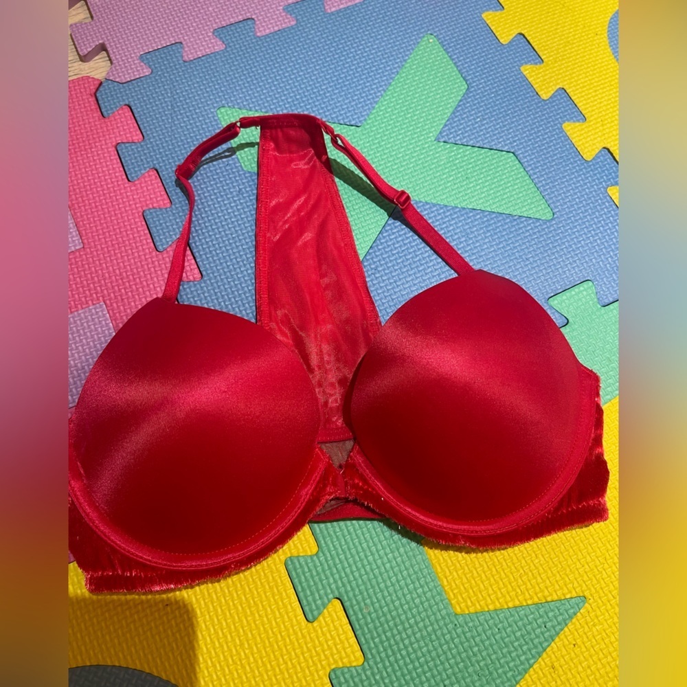 Victoria's Secret Vibrant Red Bra